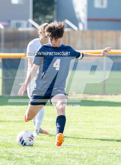 Thumbnail 3 in Mullen vs Centaurus photogallery.