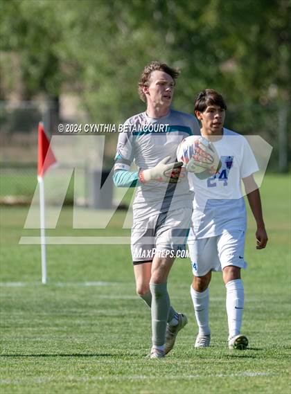 Thumbnail 1 in Mullen vs Centaurus photogallery.