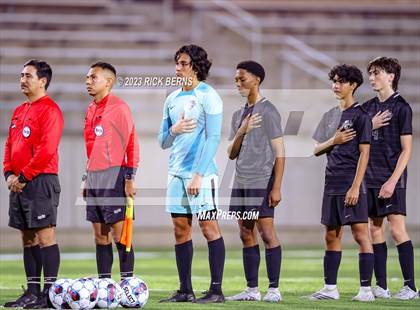 Thumbnail 3 in Grand Oaks vs Eisenhower (UIL6A RegionII Bi-district playoffs) photogallery.