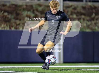 Thumbnail 3 in Grand Oaks vs Eisenhower (UIL6A RegionII Bi-district playoffs) photogallery.