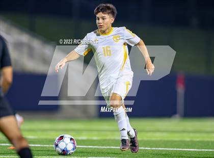 Thumbnail 2 in Grand Oaks vs Eisenhower (UIL6A RegionII Bi-district playoffs) photogallery.