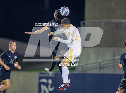 Thumbnail 3 in Grand Oaks vs Eisenhower (UIL6A RegionII Bi-district playoffs) photogallery.