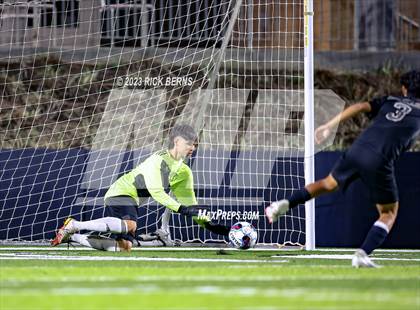 Thumbnail 1 in Grand Oaks vs Eisenhower (UIL6A RegionII Bi-district playoffs) photogallery.