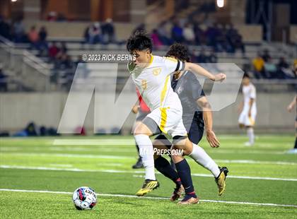 Thumbnail 1 in Grand Oaks vs Eisenhower (UIL6A RegionII Bi-district playoffs) photogallery.