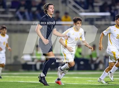 Thumbnail 1 in Grand Oaks vs Eisenhower (UIL6A RegionII Bi-district playoffs) photogallery.