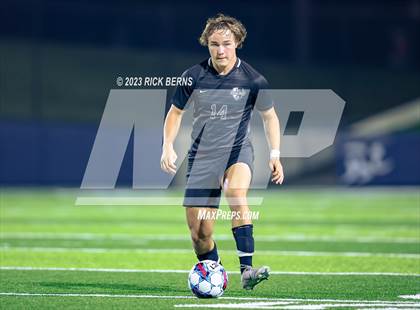 Thumbnail 1 in Grand Oaks vs Eisenhower (UIL6A RegionII Bi-district playoffs) photogallery.