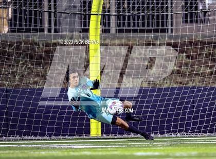 Thumbnail 2 in Grand Oaks vs Eisenhower (UIL6A RegionII Bi-district playoffs) photogallery.