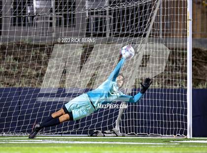 Thumbnail 1 in Grand Oaks vs Eisenhower (UIL6A RegionII Bi-district playoffs) photogallery.