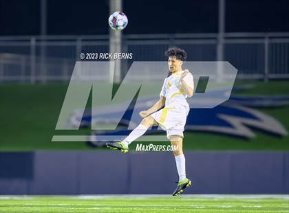 Thumbnail 1 in Grand Oaks vs Eisenhower (UIL6A RegionII Bi-district playoffs) photogallery.
