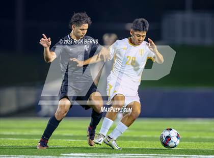 Thumbnail 2 in Grand Oaks vs Eisenhower (UIL6A RegionII Bi-district playoffs) photogallery.