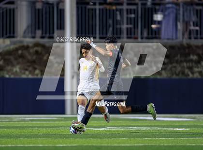 Thumbnail 2 in Grand Oaks vs Eisenhower (UIL6A RegionII Bi-district playoffs) photogallery.