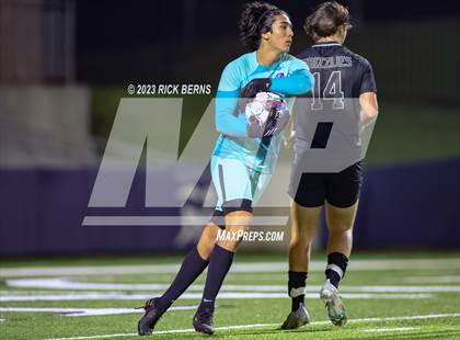 Thumbnail 2 in Grand Oaks vs Eisenhower (UIL6A RegionII Bi-district playoffs) photogallery.