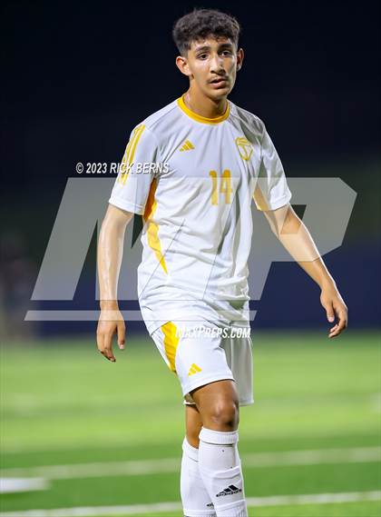Thumbnail 3 in Grand Oaks vs Eisenhower (UIL6A RegionII Bi-district playoffs) photogallery.