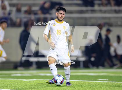 Thumbnail 2 in Grand Oaks vs Eisenhower (UIL6A RegionII Bi-district playoffs) photogallery.