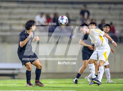 Thumbnail 1 in Grand Oaks vs Eisenhower (UIL6A RegionII Bi-district playoffs) photogallery.