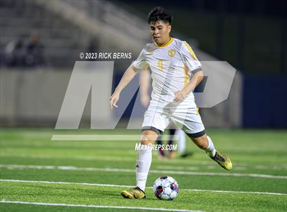 Thumbnail 1 in Grand Oaks vs Eisenhower (UIL6A RegionII Bi-district playoffs) photogallery.