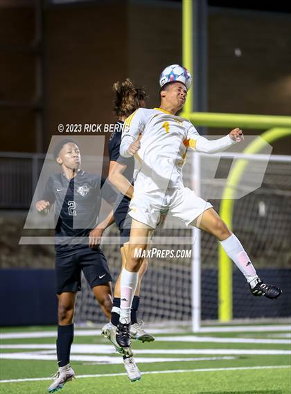 Thumbnail 1 in Grand Oaks vs Eisenhower (UIL6A RegionII Bi-district playoffs) photogallery.