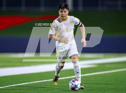Thumbnail 3 in Grand Oaks vs Eisenhower (UIL6A RegionII Bi-district playoffs) photogallery.