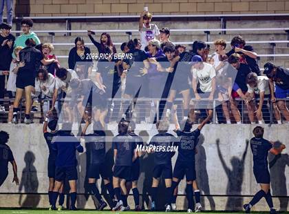 Thumbnail 2 in Grand Oaks vs Eisenhower (UIL6A RegionII Bi-district playoffs) photogallery.