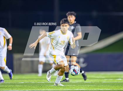 Thumbnail 3 in Grand Oaks vs Eisenhower (UIL6A RegionII Bi-district playoffs) photogallery.