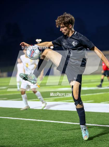 Thumbnail 1 in Grand Oaks vs Eisenhower (UIL6A RegionII Bi-district playoffs) photogallery.