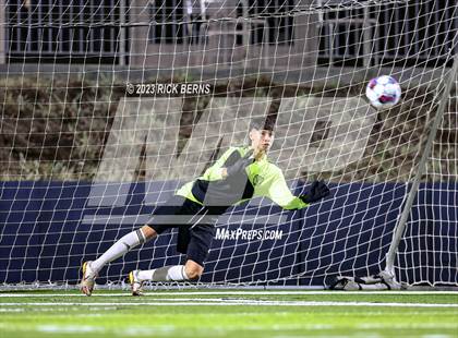 Thumbnail 3 in Grand Oaks vs Eisenhower (UIL6A RegionII Bi-district playoffs) photogallery.