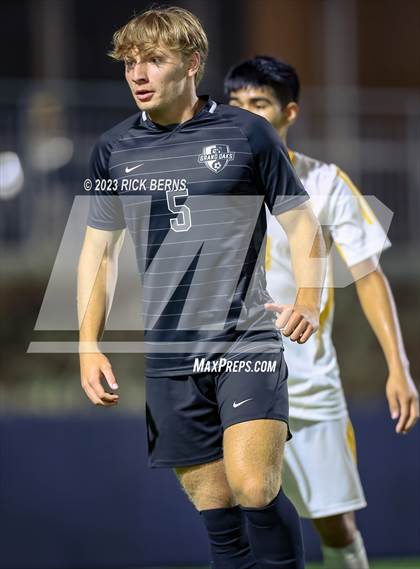 Thumbnail 3 in Grand Oaks vs Eisenhower (UIL6A RegionII Bi-district playoffs) photogallery.