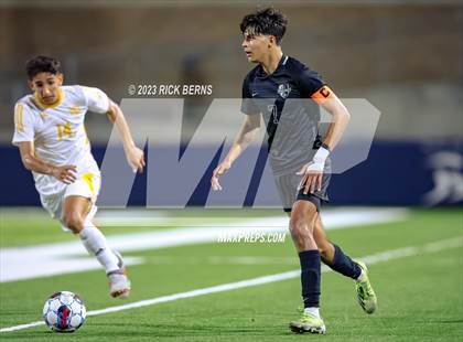 Thumbnail 1 in Grand Oaks vs Eisenhower (UIL6A RegionII Bi-district playoffs) photogallery.