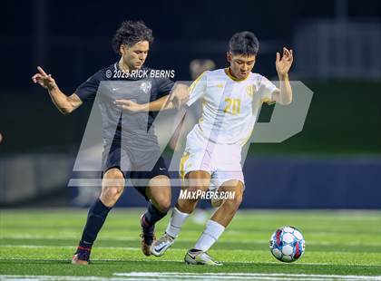 Thumbnail 1 in Grand Oaks vs Eisenhower (UIL6A RegionII Bi-district playoffs) photogallery.