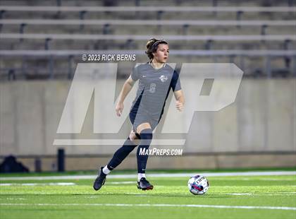 Thumbnail 3 in Grand Oaks vs Eisenhower (UIL6A RegionII Bi-district playoffs) photogallery.