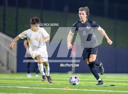 Thumbnail 1 in Grand Oaks vs Eisenhower (UIL6A RegionII Bi-district playoffs) photogallery.