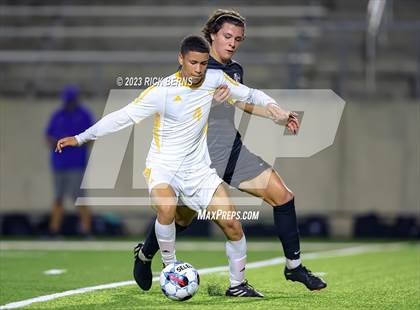 Thumbnail 1 in Grand Oaks vs Eisenhower (UIL6A RegionII Bi-district playoffs) photogallery.