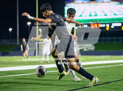 Thumbnail 1 in Grand Oaks vs Eisenhower (UIL6A RegionII Bi-district playoffs) photogallery.