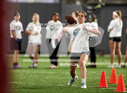 Thumbnail 3 in Jaguars QB Skills Challenge photogallery.