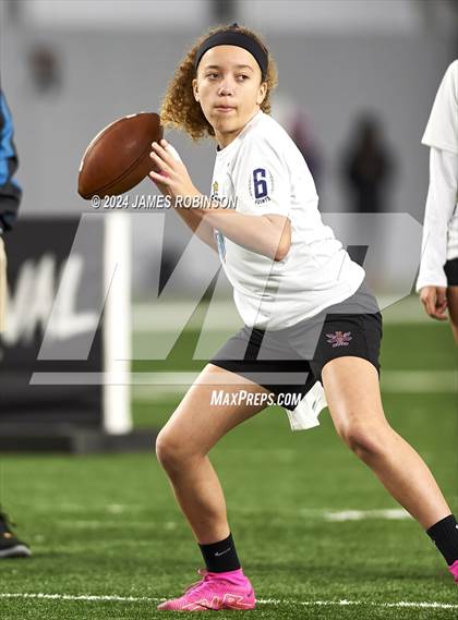 Thumbnail 3 in Jaguars QB Skills Challenge photogallery.