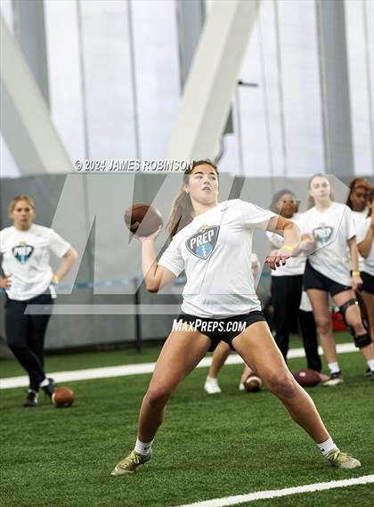 Thumbnail 3 in Jaguars QB Skills Challenge photogallery.