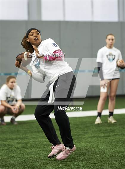 Thumbnail 2 in Jaguars QB Skills Challenge photogallery.