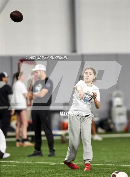 Thumbnail 3 in Jaguars QB Skills Challenge photogallery.