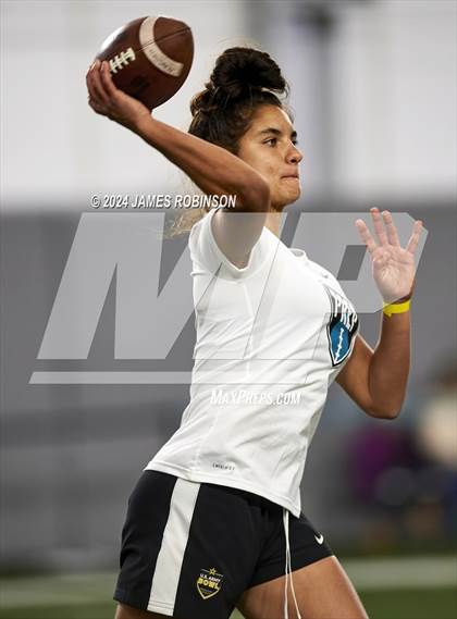 Thumbnail 1 in Jaguars QB Skills Challenge photogallery.