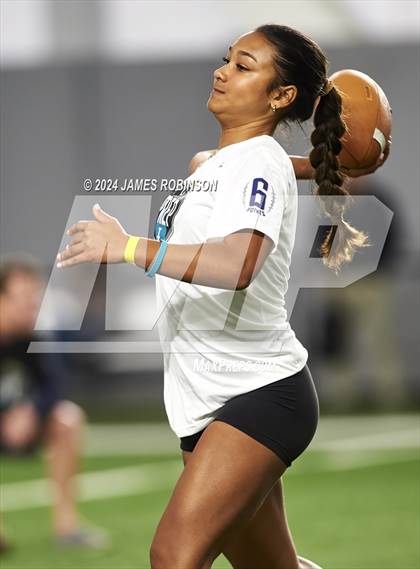 Thumbnail 3 in Jaguars QB Skills Challenge photogallery.
