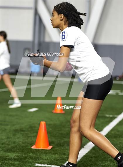 Thumbnail 1 in Jaguars QB Skills Challenge photogallery.