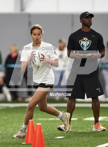 Thumbnail 3 in Jaguars QB Skills Challenge photogallery.
