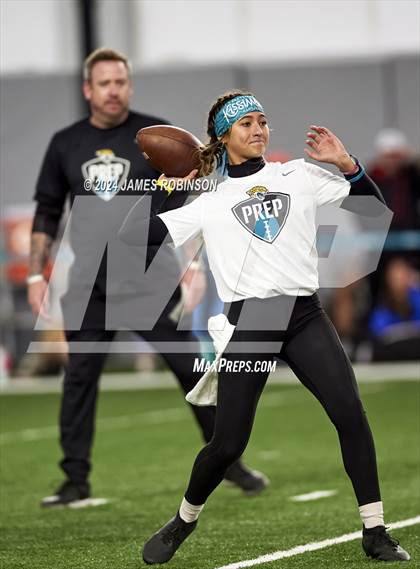 Thumbnail 3 in Jaguars QB Skills Challenge photogallery.