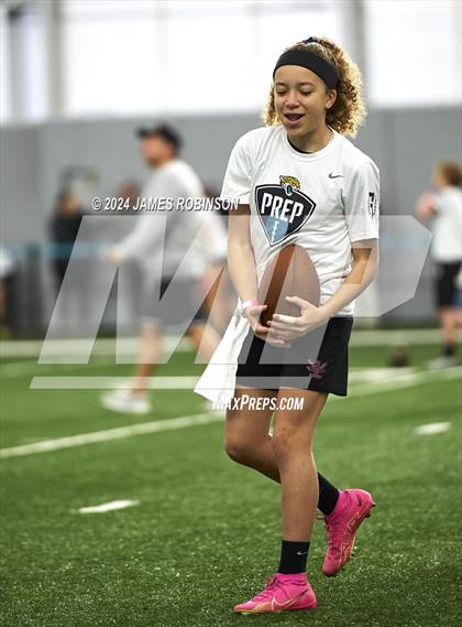 Thumbnail 1 in Jaguars QB Skills Challenge photogallery.