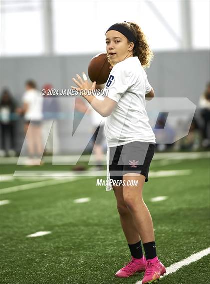 Thumbnail 3 in Jaguars QB Skills Challenge photogallery.