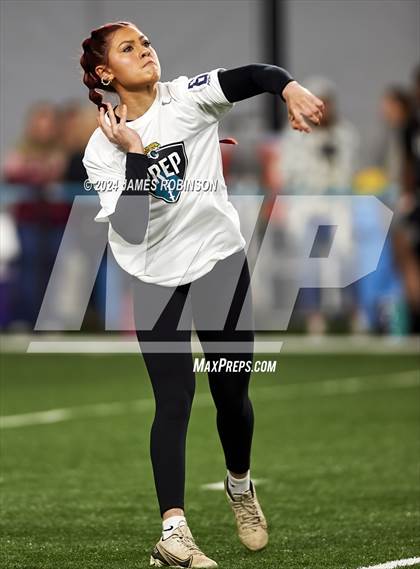 Thumbnail 1 in Jaguars QB Skills Challenge photogallery.
