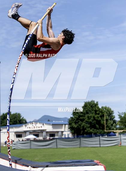 Thumbnail 1 in CIF NS Division 2 Finals (Pole Vault) photogallery.