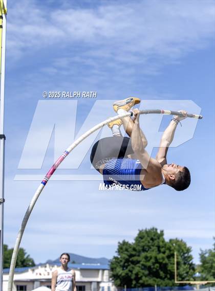 Thumbnail 1 in CIF NS Division 2 Finals (Pole Vault) photogallery.
