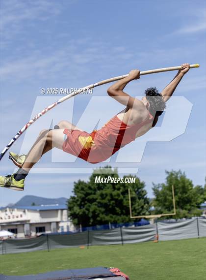 Thumbnail 2 in CIF NS Division 2 Finals (Pole Vault) photogallery.