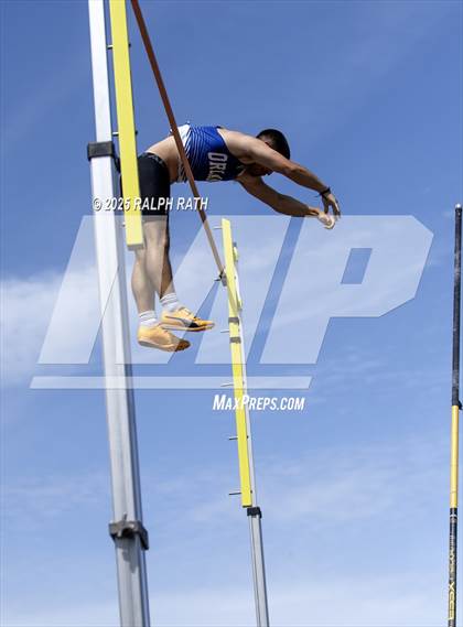 Thumbnail 2 in CIF NS Division 2 Finals (Pole Vault) photogallery.
